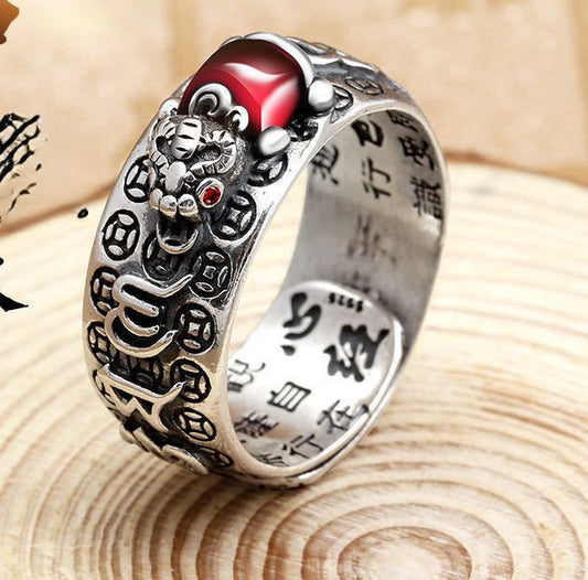 Wealth-attracting garnet Pixiu S925 silver Ring