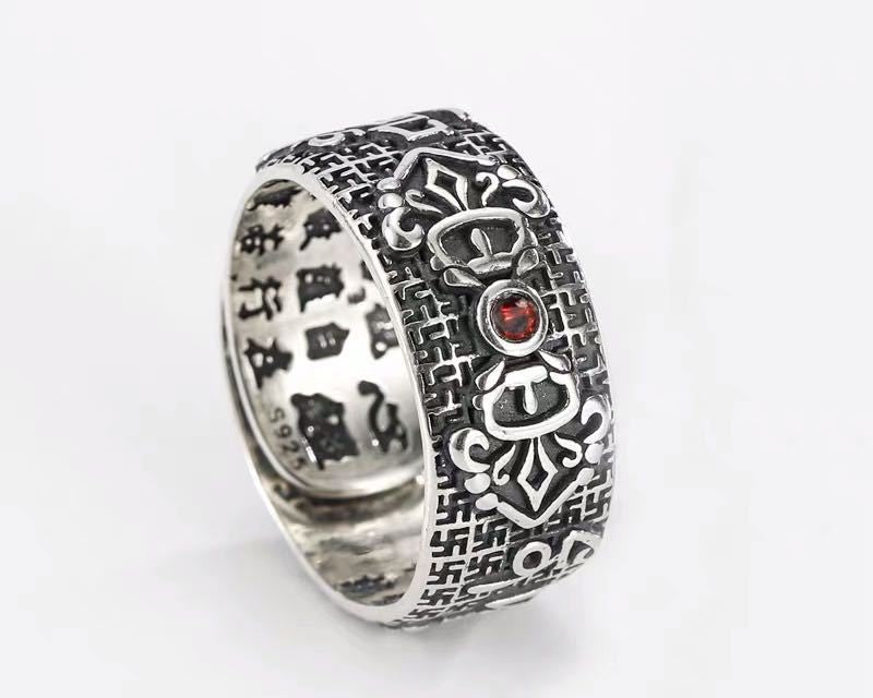 Wealth-attracting garnet Pixiu S925 silver Ring