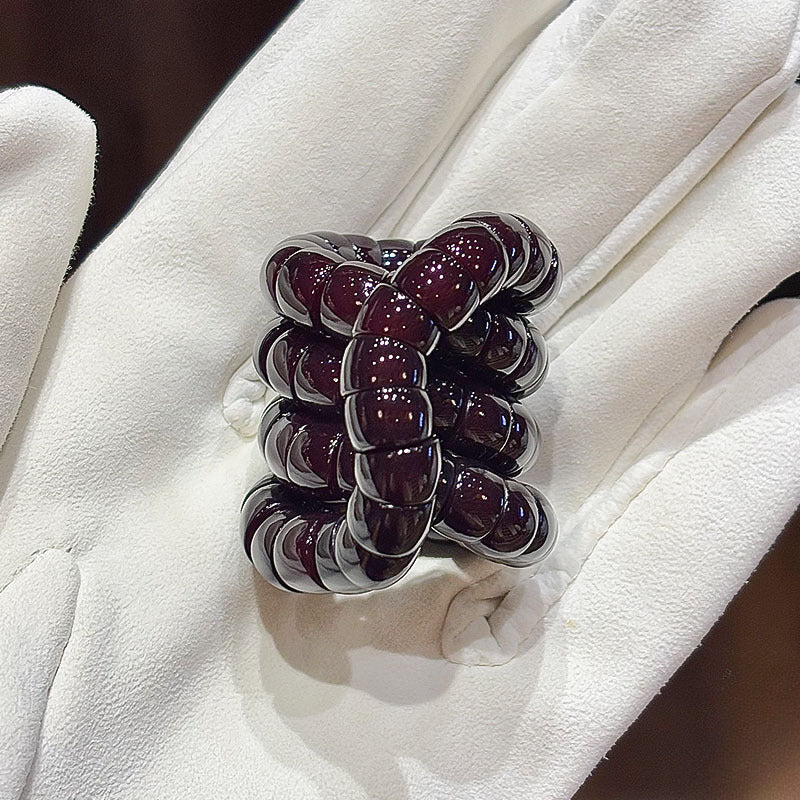 Tired of tangles? Try the Natural Bodhi 9mm Thin Bracelet!