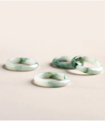 Jade “Floating Flower” Ring – Elegant and Timeless